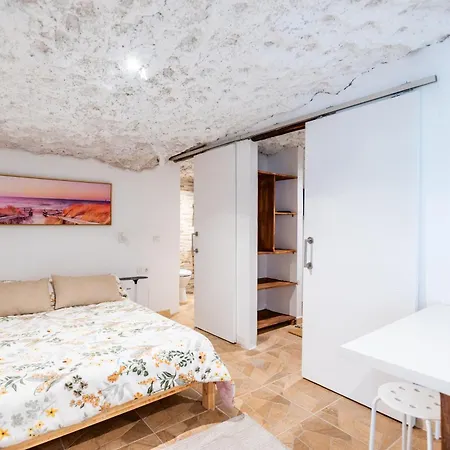 Cueva Acaimo Con 2 En Arico بيت للعطل